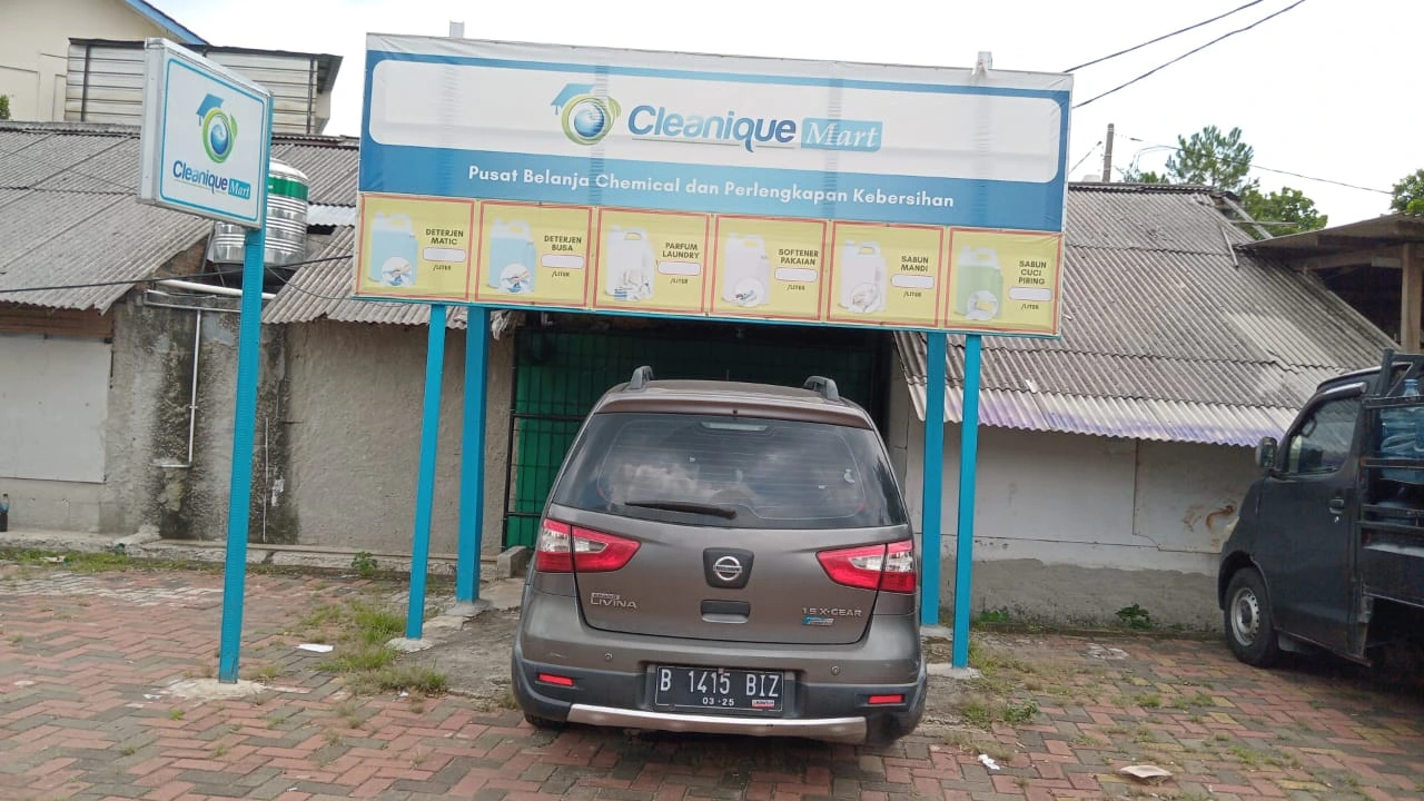 Cleanique Mart Tapos Depok Depan